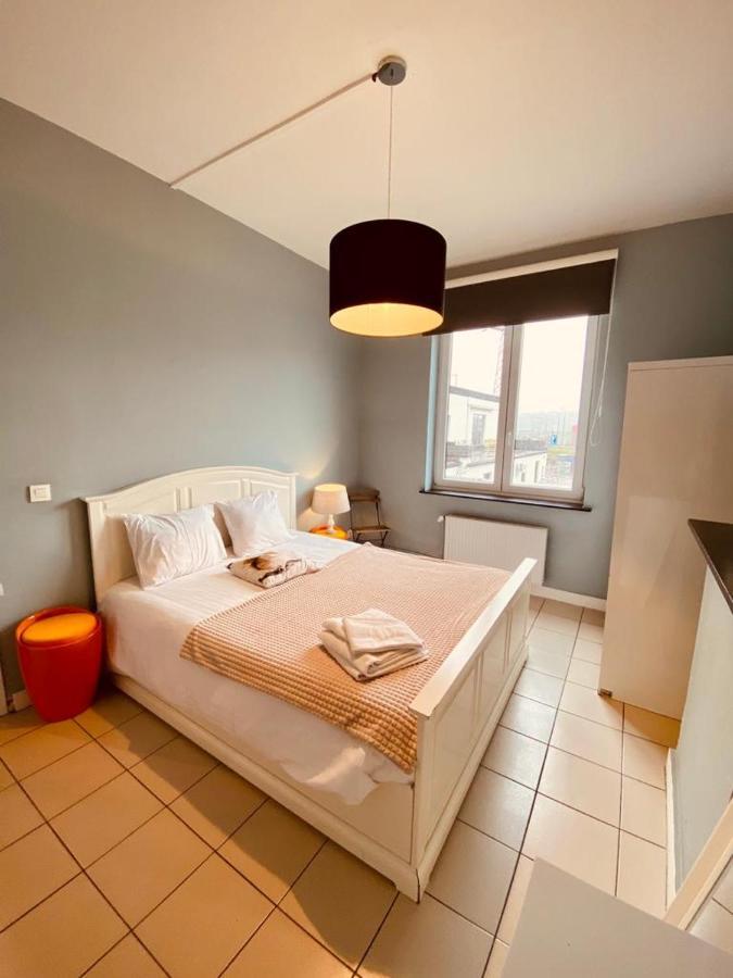 Ferienwohnung Fenetre Sur Le Standard De Liege Ougree Exterior foto