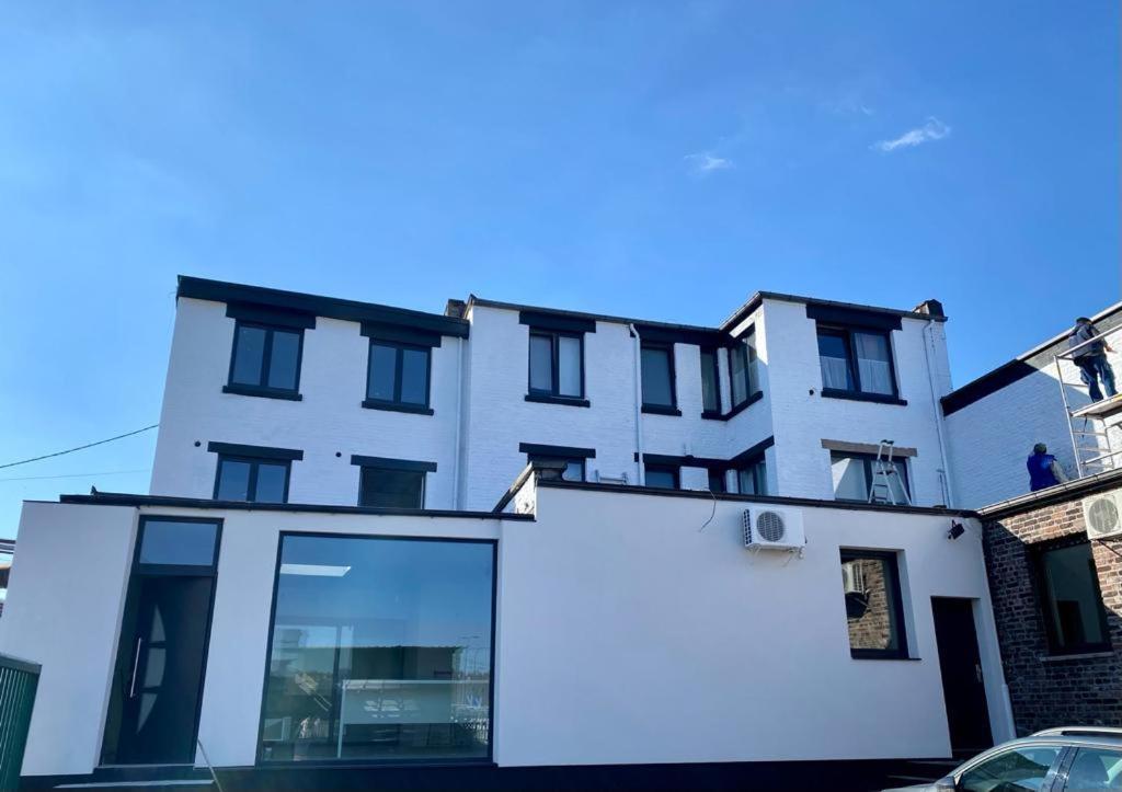 Ferienwohnung Fenetre Sur Le Standard De Liege Ougree Exterior foto